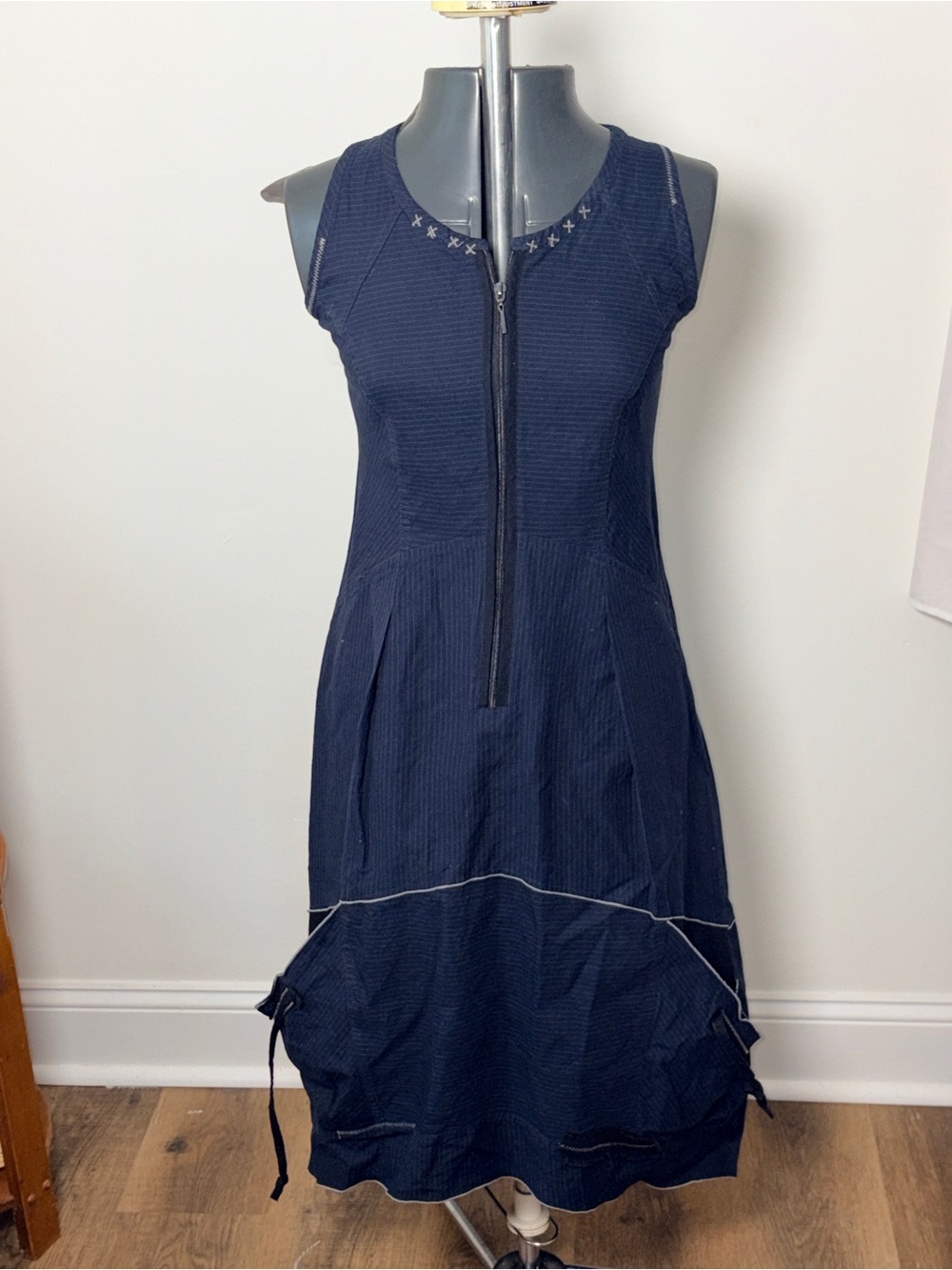Animale Navy Blue Pinstripe Paracute Dress Women’s 4